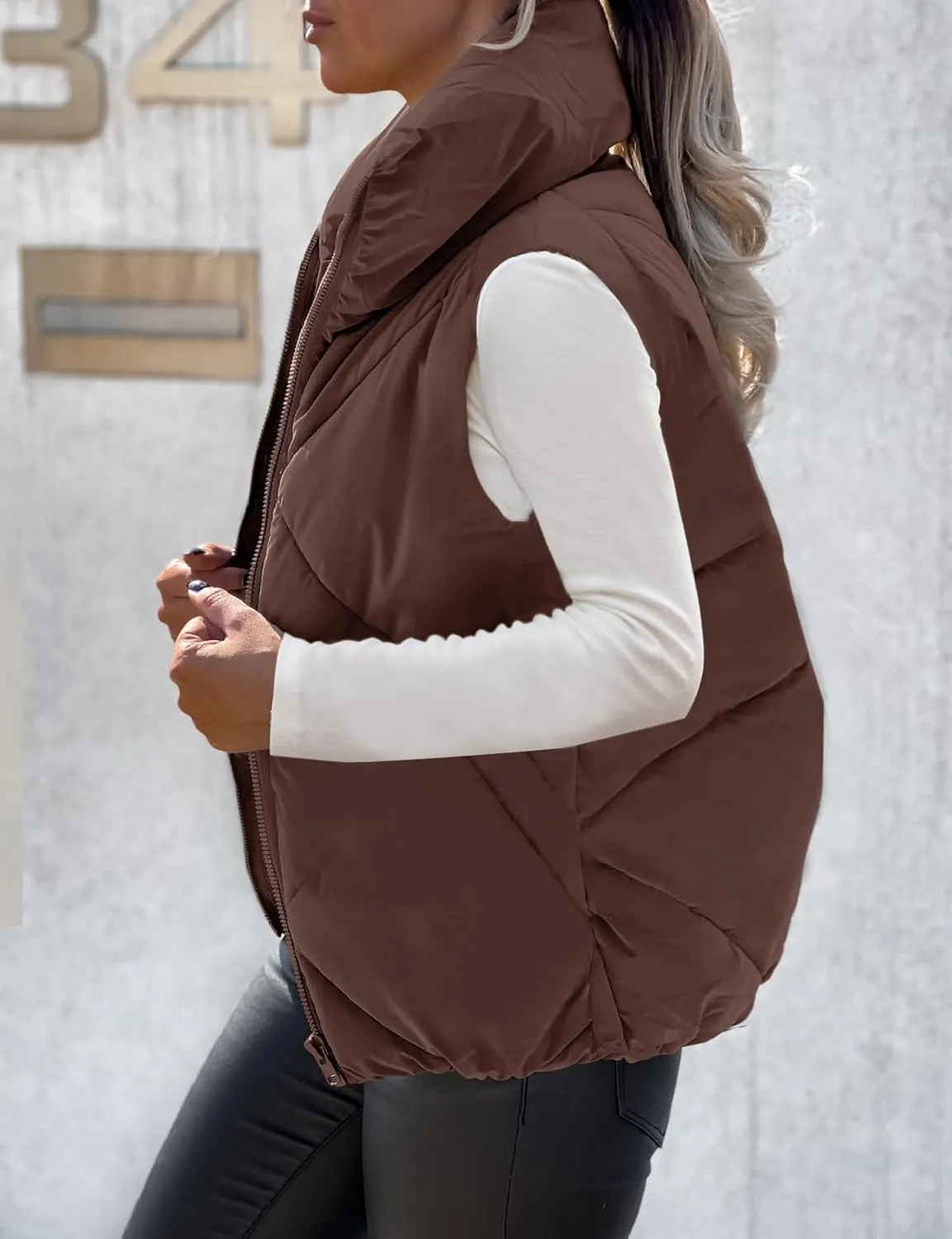 MEROKEETY Womens 2025 Puffer Vest Sleeveless Zip Up Quilted Coat Stand Collar Gilet Jacket With Pockets