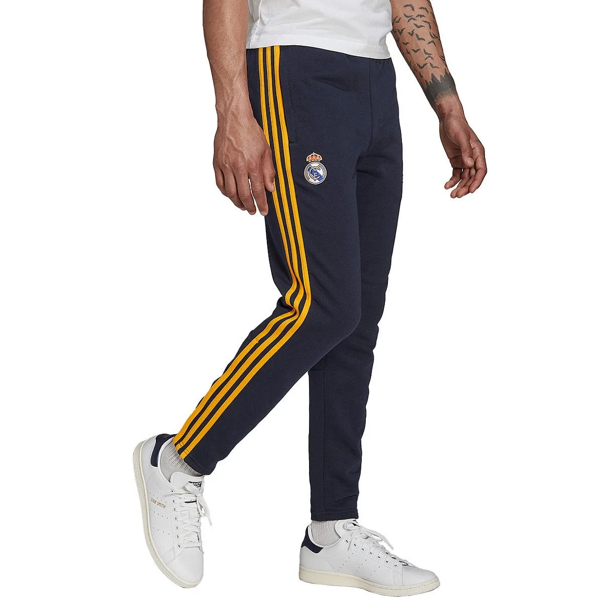 Real Madrid Casual 3S hooded presentation tracksuit 2022/23 - Adidas