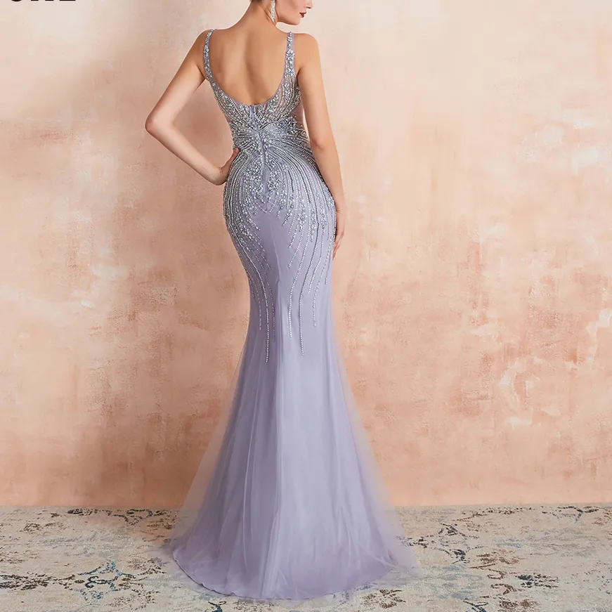 Vestido de Festa Longo Sereia com Detalhes em Tule Lilás (Pronta Entrega)
