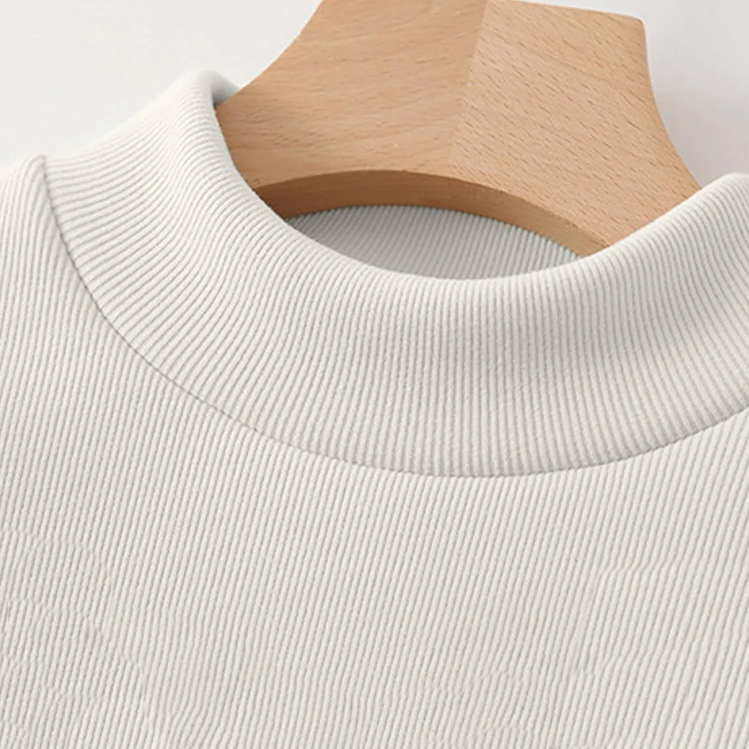 Women Mock TurtleNeck Long Sleeve Shirts Fleece Lined Thermal Baselayer Underwear Tops Slim Fit Solid Tees Shirt