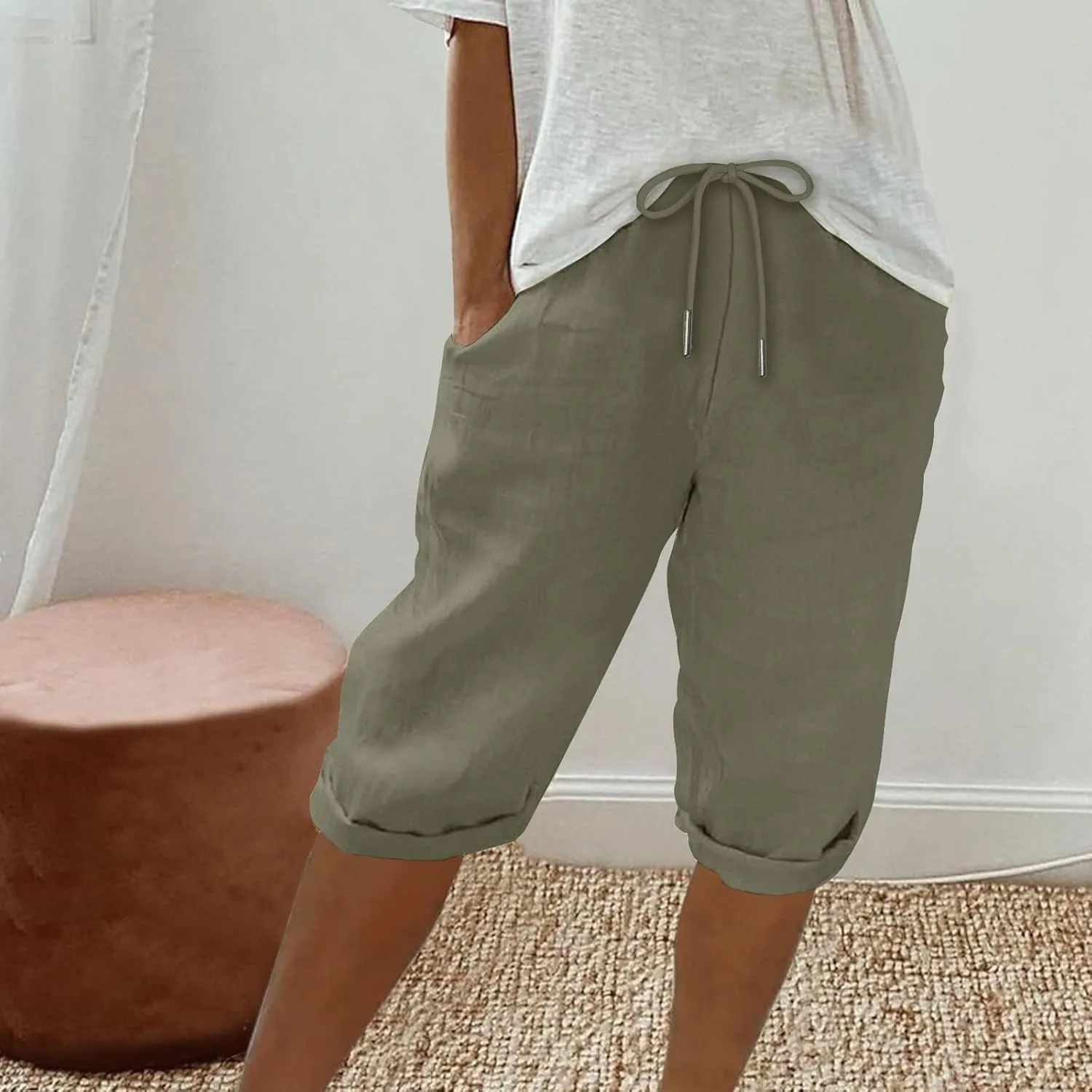 Womens Knee Length Shorts Linen Beach Capri Shorts with Pockets Summer Casual Elastic Wiast Drawstring Bermuda Pants